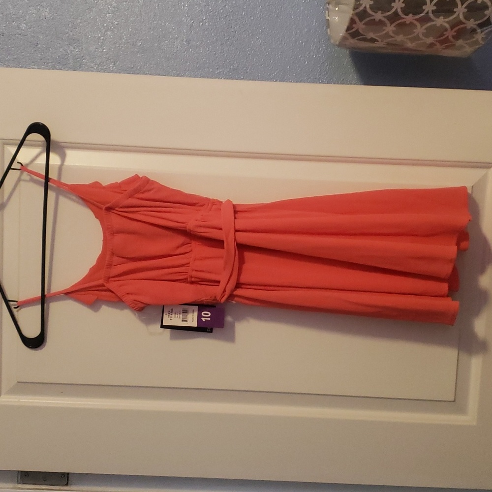 Dress - Picture 2 of 2